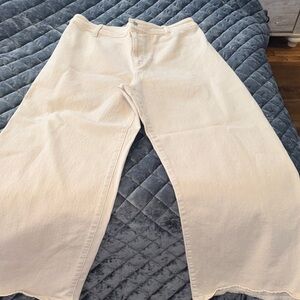 EUC Universl Thread Women's Cream Wide-Leg Ankle Jeans